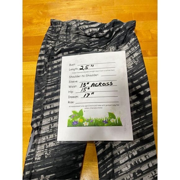 Black gray striped work out leggings size M - Picture 4 of 4